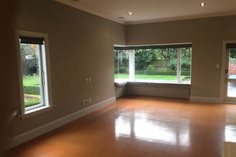 Photo of property in 17 Saint Andrews Square, Strowan, Christchurch, 8052