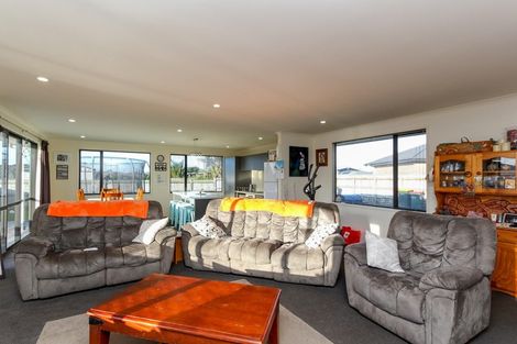 Photo of property in 2a Northpoint Way, Bell Block, New Plymouth, 4312