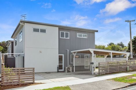 Photo of property in 1/1 Murphy Place, Titahi Bay, Porirua, 5022