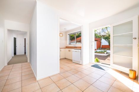 Photo of property in 31 Pomare Road, Russell, 0202