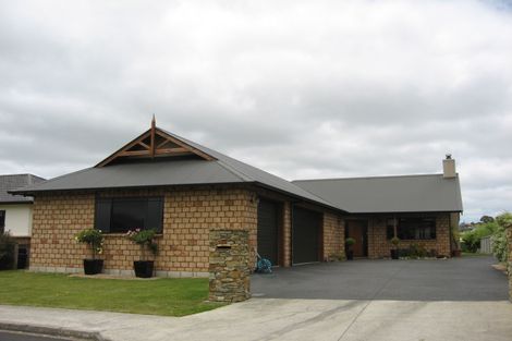 Photo of property in 30 Sunset Drive, Pukekohe, 2120