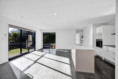 Photo of property in 8 Gladstone Street, Hawera, 4610