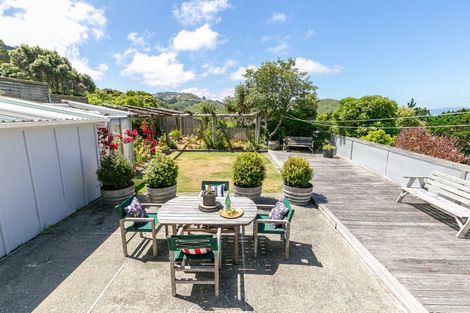 Photo of property in 102a Homebush Road, Khandallah, Wellington, 6035