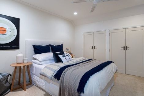 Photo of property in 15 Ocean View Road, Milford, Auckland, 0620