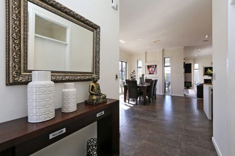 Photo of property in 14 Orotu Drive, Poraiti, Napier, 4112