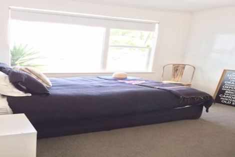 Photo of property in 13 Merchant Avenue, Te Atatu South, Auckland, 0610