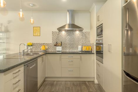 Photo of property in 65 Awatea Avenue, Paraparaumu, 5032