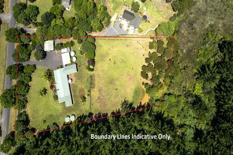 Photo of property in 37 Davis Strongman Place, Kerikeri, 0293