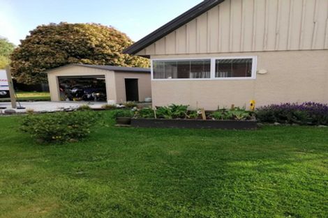 Photo of property in 68 Kinloch Road, Kinloch, Taupo, 3377