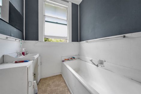 Photo of property in 50 Collins Street, Hawera, 4610