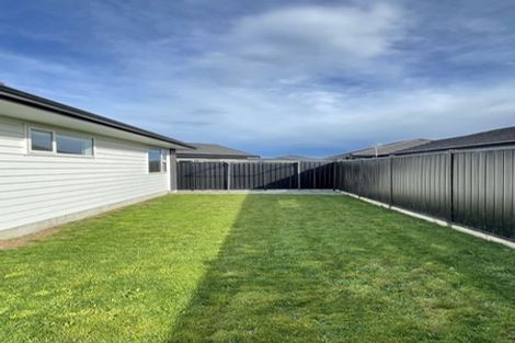 Photo of property in 22 Fenwick Crescent, Wallaceville, Upper Hutt, 5018