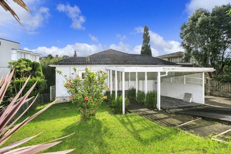 Photo of property in 65 Churchill Road, Murrays Bay, Auckland, 0630