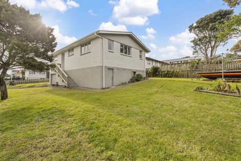 Photo of property in 19 Rangitake Drive, Spotswood, New Plymouth, 4310