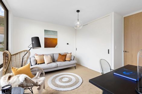 Photo of property in 8a Awarua Crescent, Orakei, Auckland, 1071