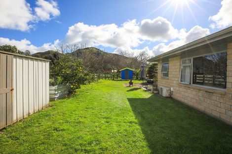 Photo of property in 10 Parker Road, Huntly, 3771
