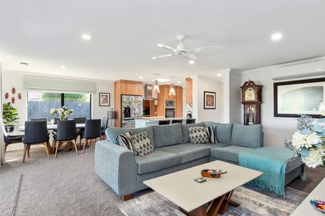 Photo of property in 30 Nicole Place, Papamoa Beach, Papamoa, 3118