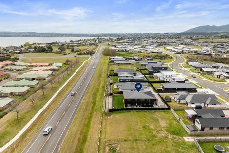 Photo of property in 72 Harakeke Drive, Wharewaka, Taupo, 3330