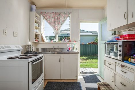 Photo of property in 28 Ormond Road, Whataupoko, Gisborne, 4010