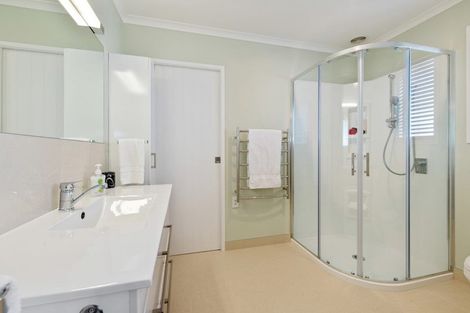 Photo of property in 27 Coralsea Way, Arkles Bay, Whangaparaoa, 0932