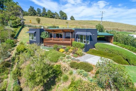 Photo of property in 20 Okupata Road, Oparau, 3878