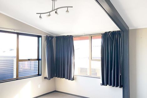 Photo of property in 64 Hinau Street, Castlecliff, Whanganui, 4501