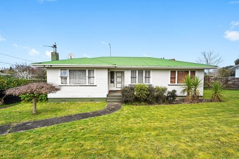 Photo of property in 2 Mccracken Avenue, Hillcrest, Hamilton, 3216