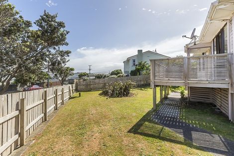 Photo of property in 20 Matatiro Street, Titahi Bay, Porirua, 5022