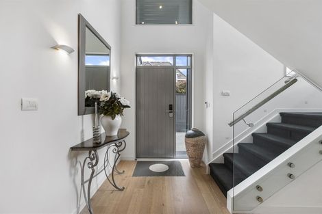 Photo of property in 14a Sylvan Park Avenue, Milford, Auckland, 0620