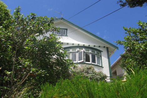 Photo of property in 43 Fairview Crescent, Kelburn, Wellington, 6012