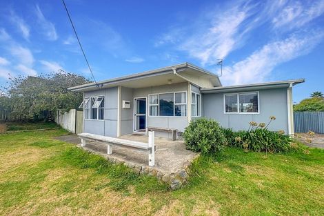 Photo of property in 4 Dawick Street, Foxton Beach, Foxton, 4815
