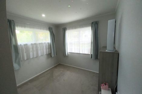 Photo of property in 14 Blenheim Street, Glenfield, Auckland, 0629