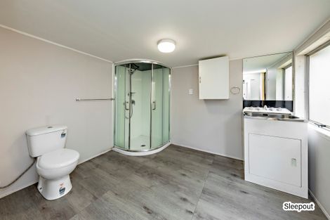 Photo of property in 11 Hinton Place, Weymouth, Auckland, 2103