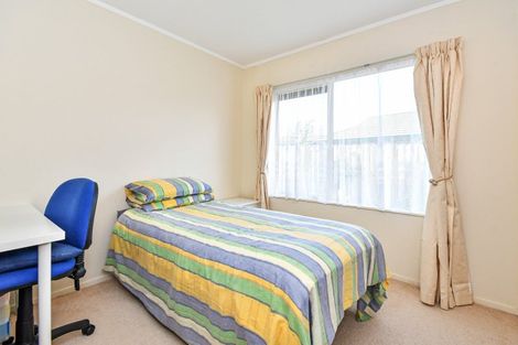 Photo of property in 22 Sheriff Place, Randwick Park, Auckland, 2105