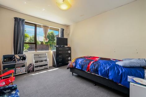 Photo of property in 34 Lowry Avenue, Redwood, Christchurch, 8051