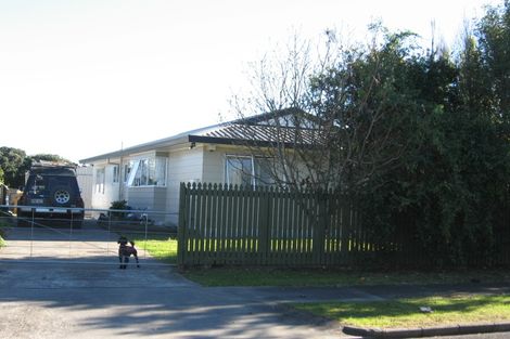 Photo of property in 32 Seaward Place, Wattle Downs, Auckland, 2103
