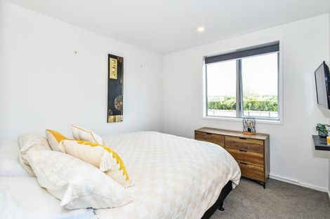 Photo of property in 16 Fort Lincoln Loop, Karaka, Papakura, 2113