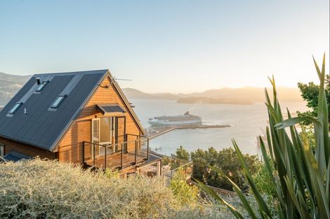 Photo of property in 30 Gilmour Terrace, Lyttelton, 8082