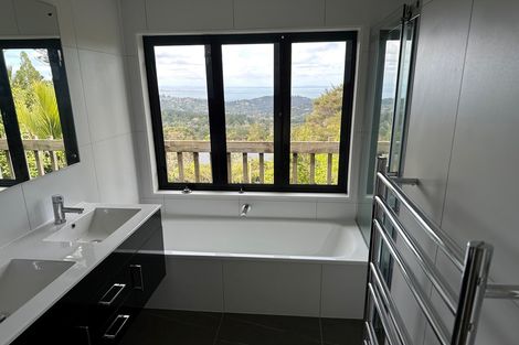 Photo of property in 168a Scenic Drive, Titirangi, Auckland, 0604