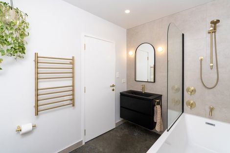 Photo of property in 2 Taeore Lane, Raglan, 3225