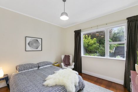 Photo of property in 71 Severn Street, Island Bay, Wellington, 6023