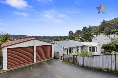 Photo of property in 26 Lowry Crescent, Stokes Valley, Lower Hutt, 5019