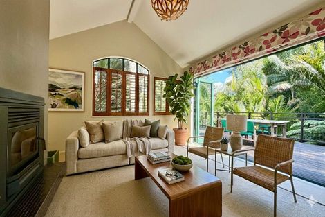 Photo of property in 107 Hadfield Street, Beach Haven, Auckland, 0626