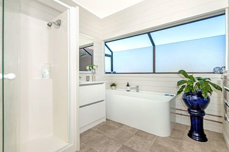 Photo of property in 26 Cameron Road, Makauri, Gisborne, 4071