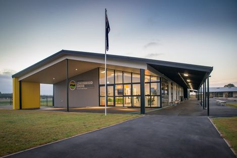 Photo of property in 2 Pitchford Lane, Rolleston, 7614