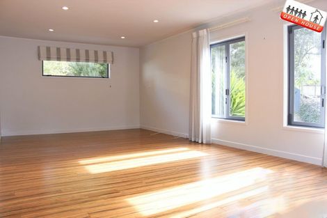 Photo of property in 1/14 Halder Place, Torbay, Auckland, 0632
