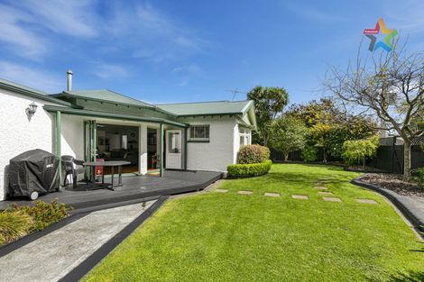 Photo of property in 52 Birdwood Road, Waterloo, Lower Hutt, 5011