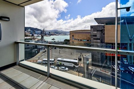 Photo of property in Portal Apartments, 6a/42 Cable Street, Te Aro, Wellington, 6011