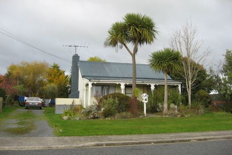 Photo of property in 11 Dryden Street, Milton, 9220