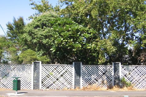 Photo of property in 2/180 Onewa Road, Birkenhead, Auckland, 0626