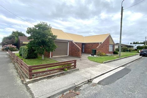 Photo of property in 124 Clyde Street, Balclutha, 9230